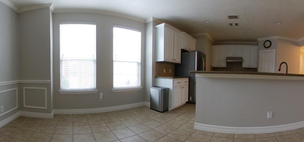 1719 Stacy Crest - Photo 7