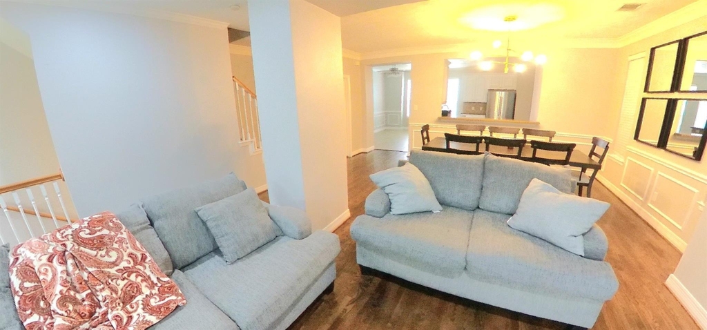 1719 Stacy Crest - Photo 14