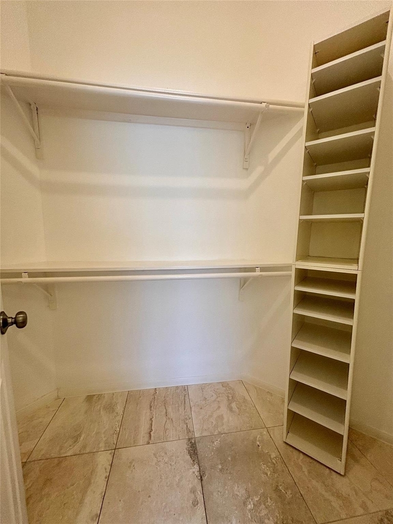 7815 Log Hollow Drive - Photo 11