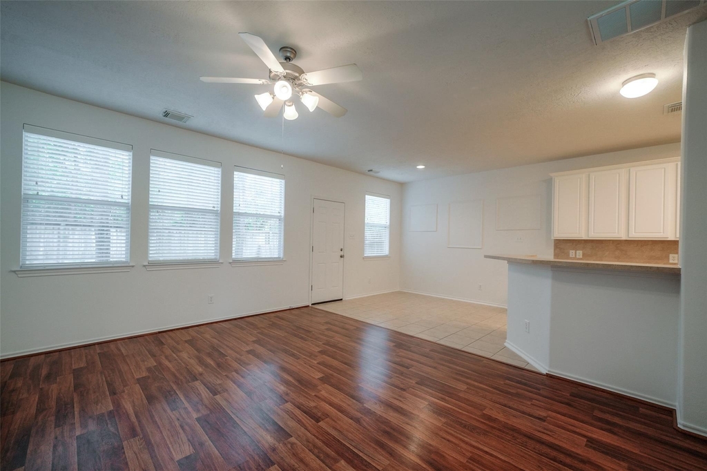 146 Silver Penny Drive - Photo 3