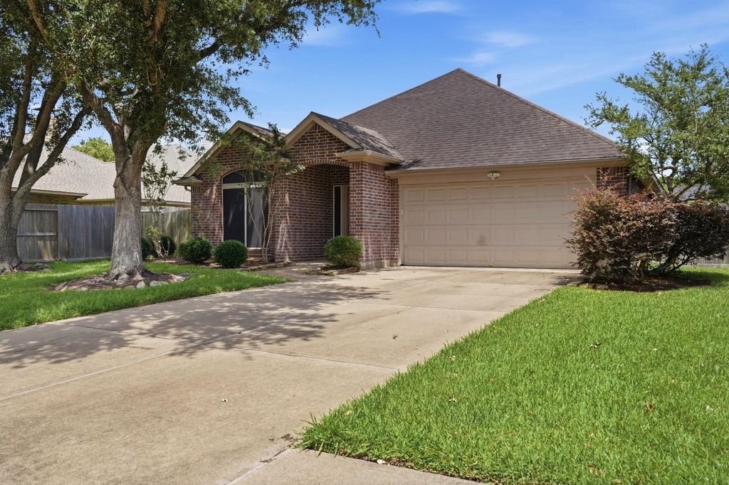 321 Preston Lane - Photo 2