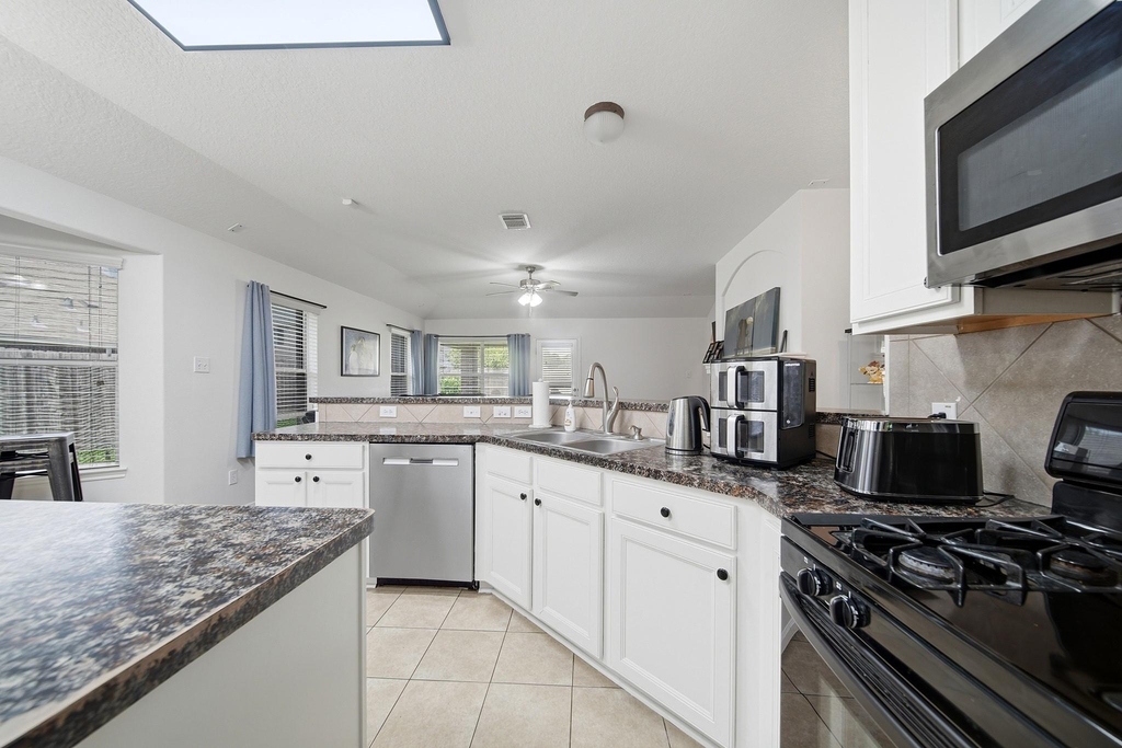321 Preston Lane - Photo 11