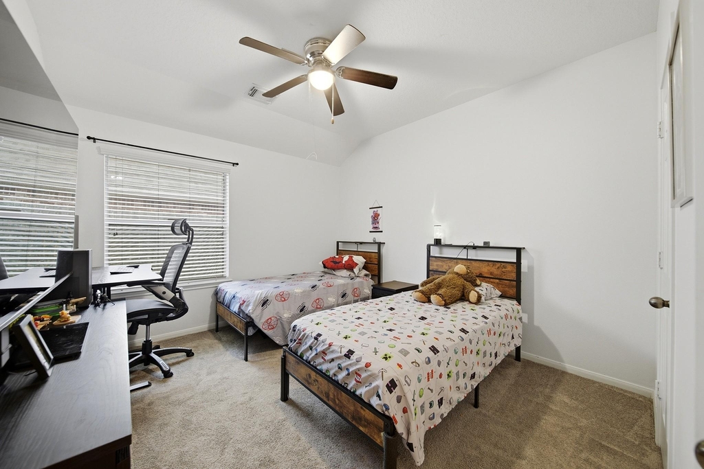 321 Preston Lane - Photo 18