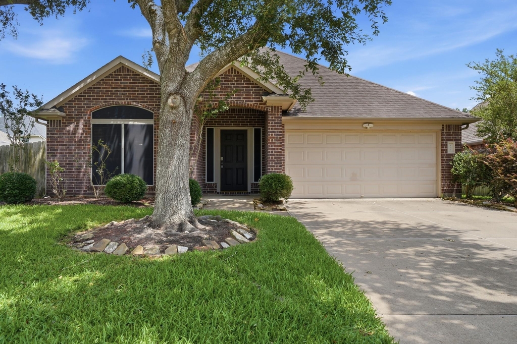 321 Preston Lane - Photo 1
