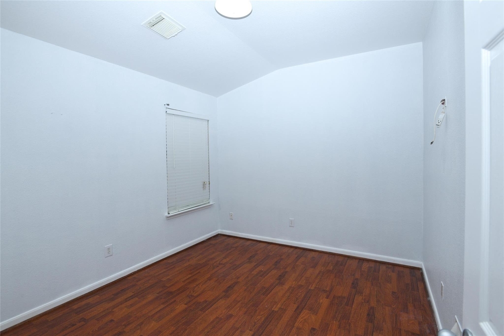 2615 Bisontine Street - Photo 15