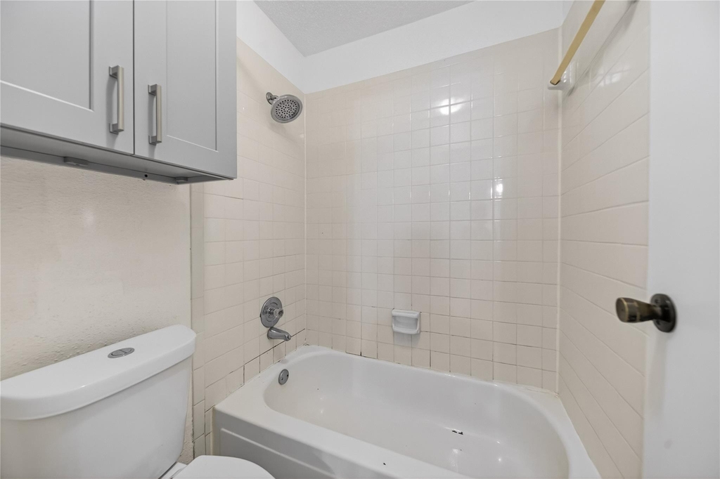 2750 Holly Hall Street - Photo 21