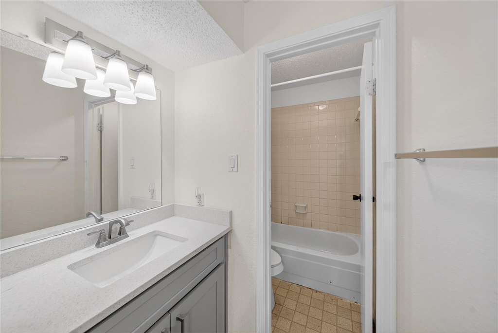 2750 Holly Hall Street - Photo 20