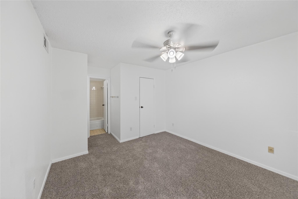 2750 Holly Hall Street - Photo 18