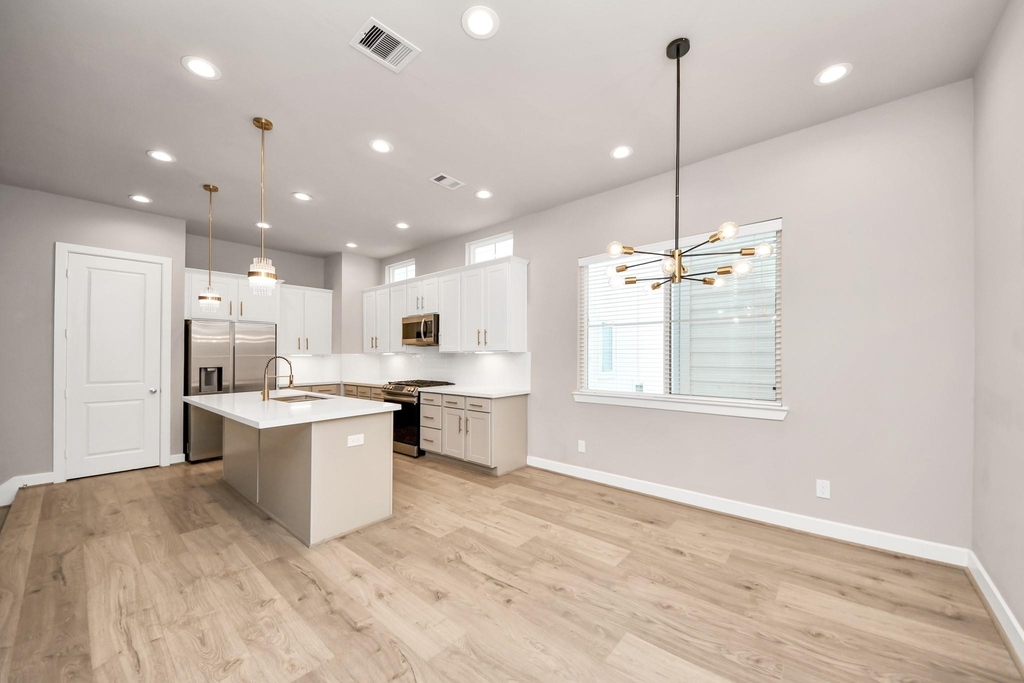 2114 Stuart Street - Photo 12