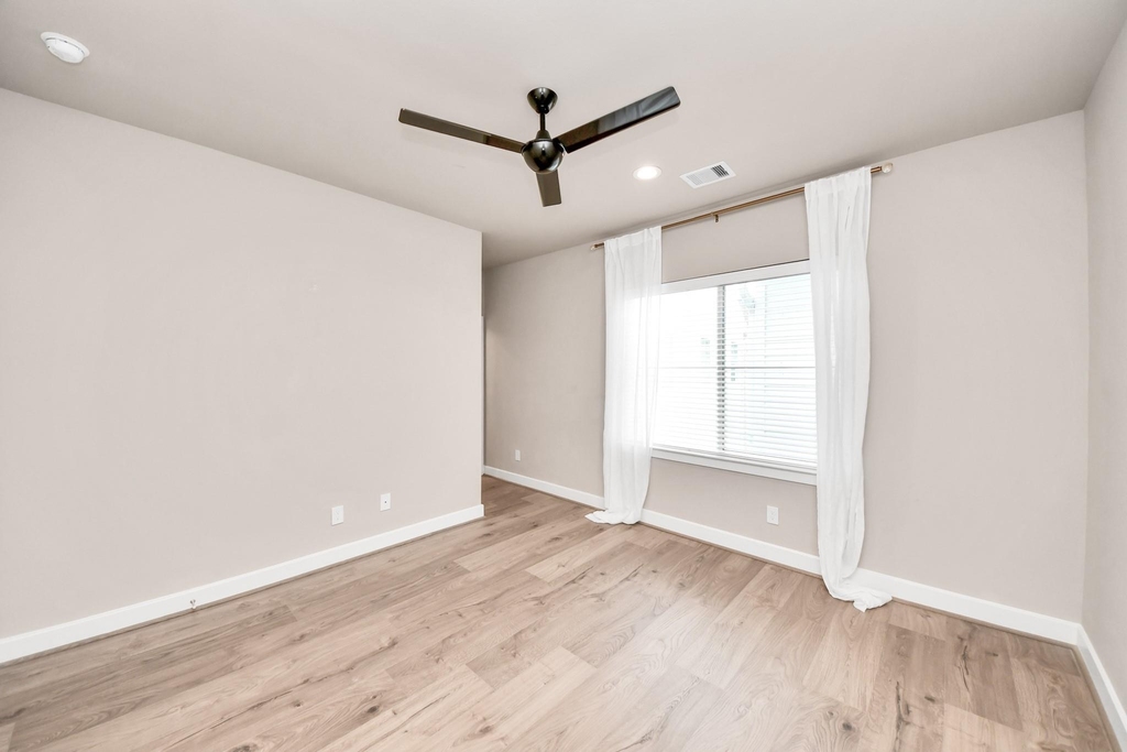 2114 Stuart Street - Photo 24