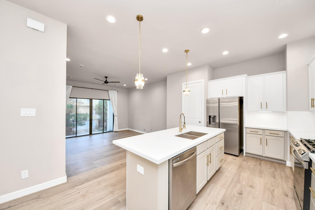2114 Stuart Street - Photo 16
