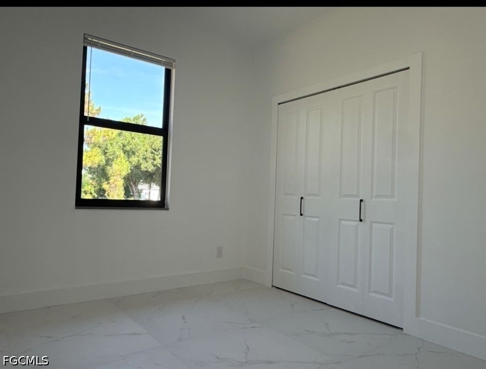 404-406 Chalet Avenue S - Photo 8