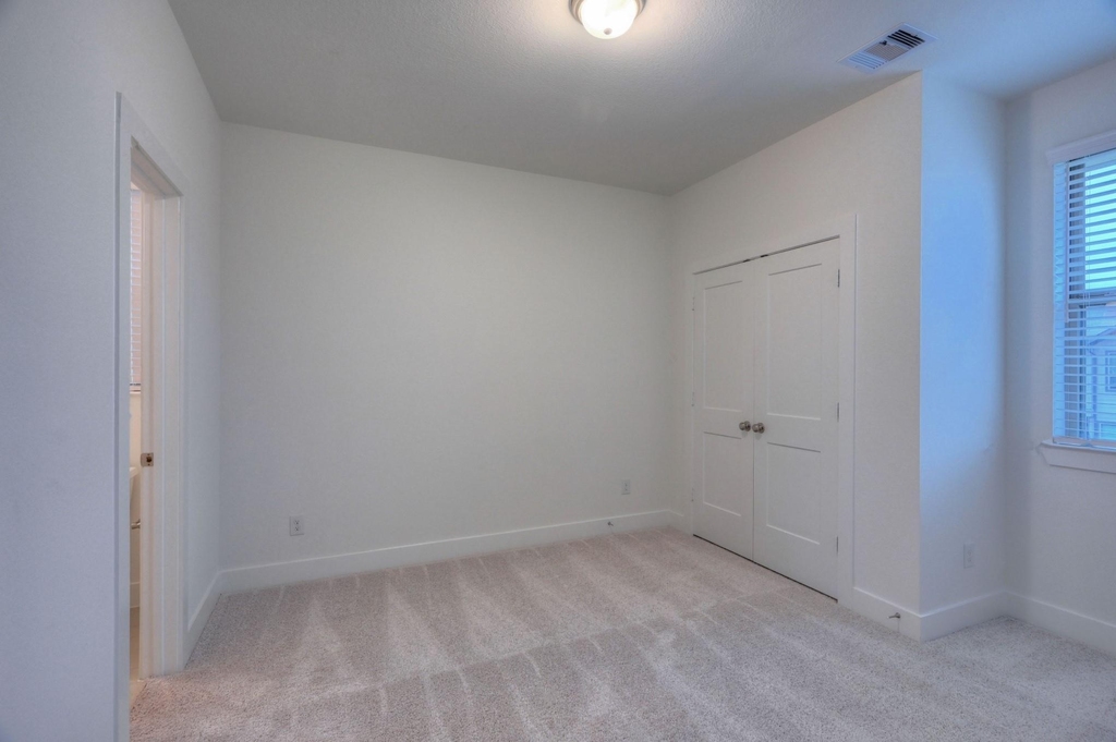 1535 Crystal Stream Drive - Photo 21