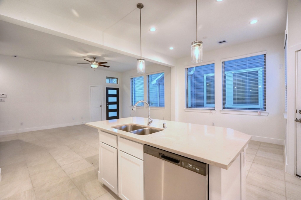 1535 Crystal Stream Drive - Photo 10
