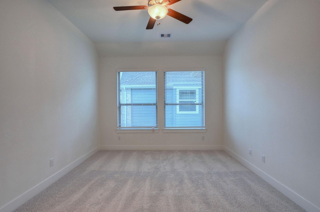 1535 Crystal Stream Drive - Photo 34
