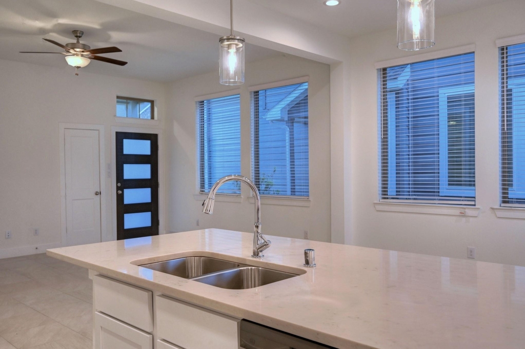 1535 Crystal Stream Drive - Photo 11