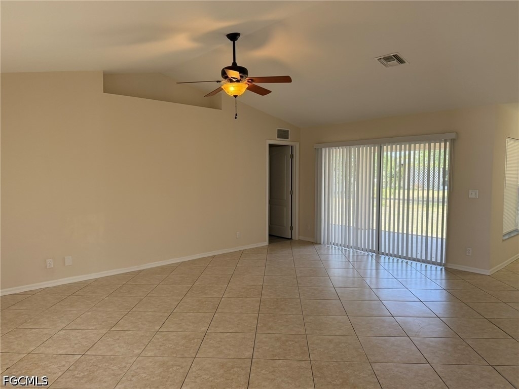 3527 Ne 19th Place - Photo 3