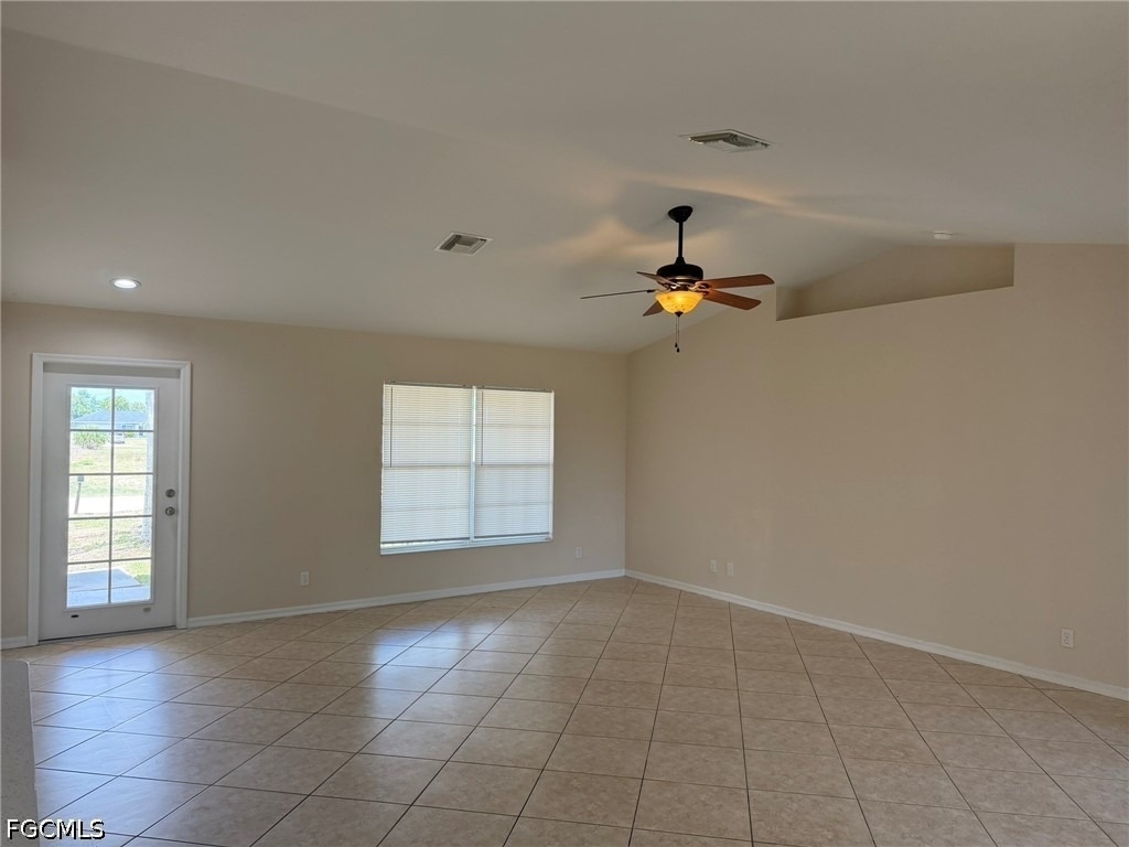 3527 Ne 19th Place - Photo 5