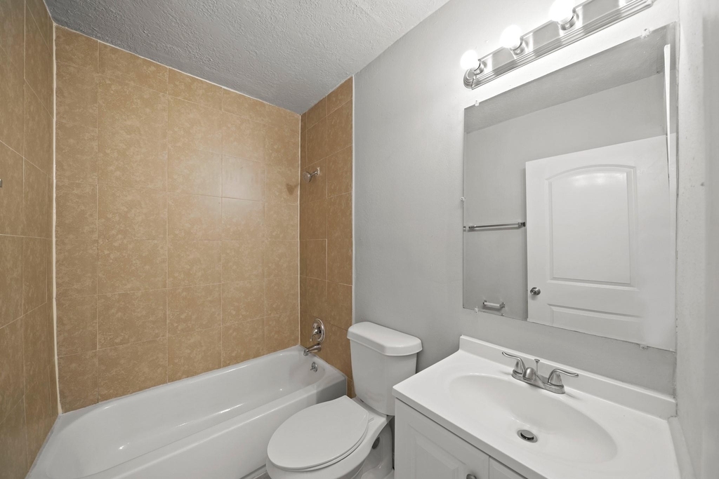 418 Spooner Street - Photo 7