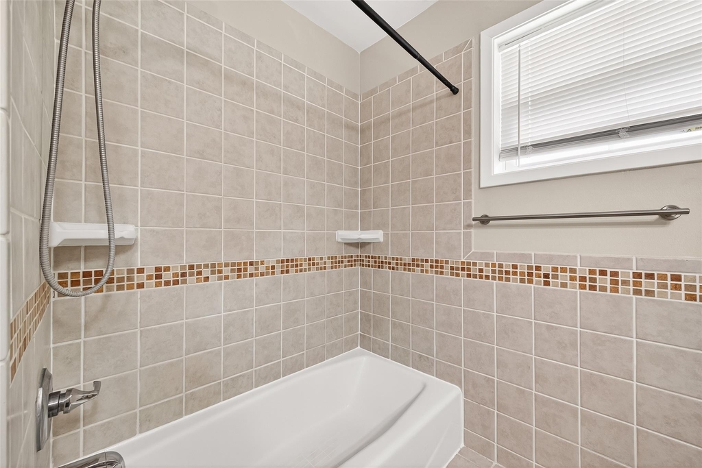 5526 Edith Street - Photo 37