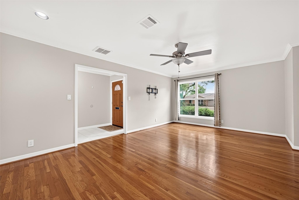 5526 Edith Street - Photo 9
