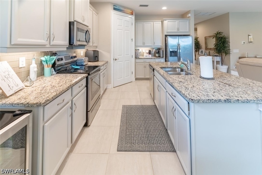 16366 Barclay Court - Photo 7