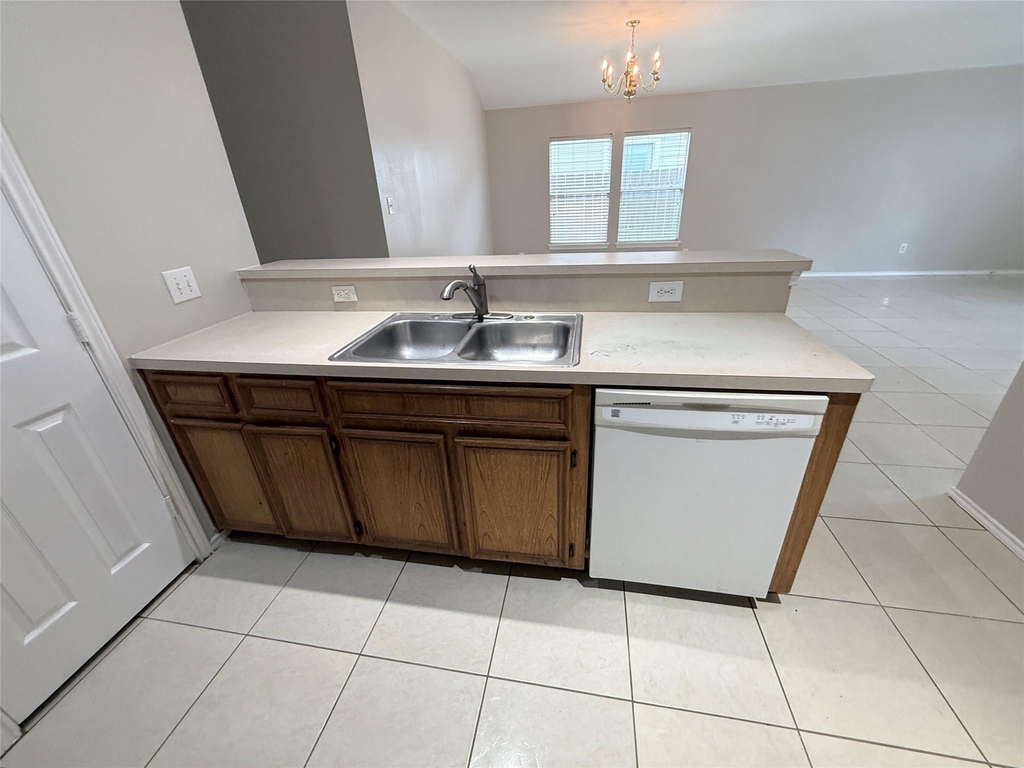 12818 Magenta Oaks Drive - Photo 12