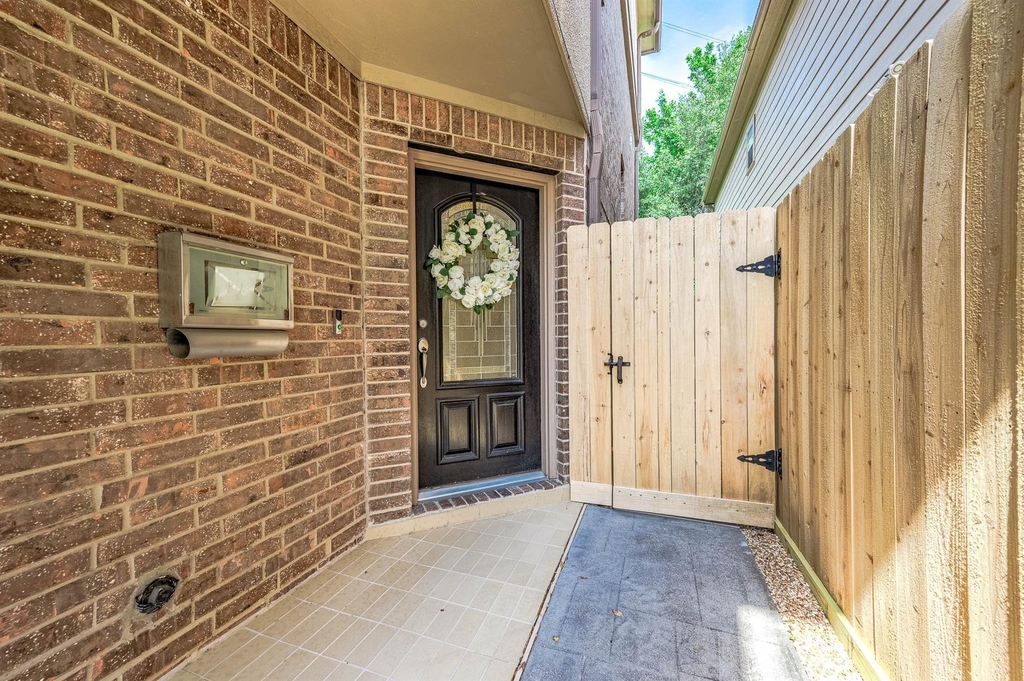 4318 Childress Street - Photo 3