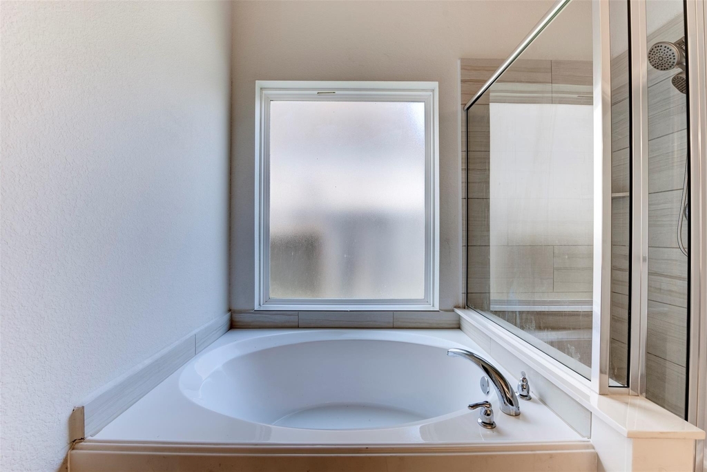 4542 Medrano Trl - Photo 27