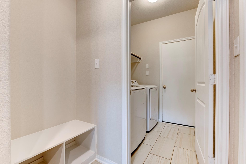 4542 Medrano Trl - Photo 20