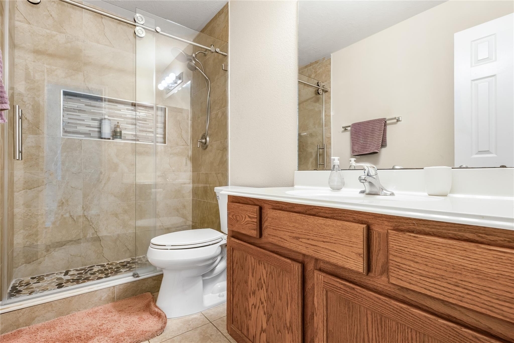6819 Lavington Way - Photo 24
