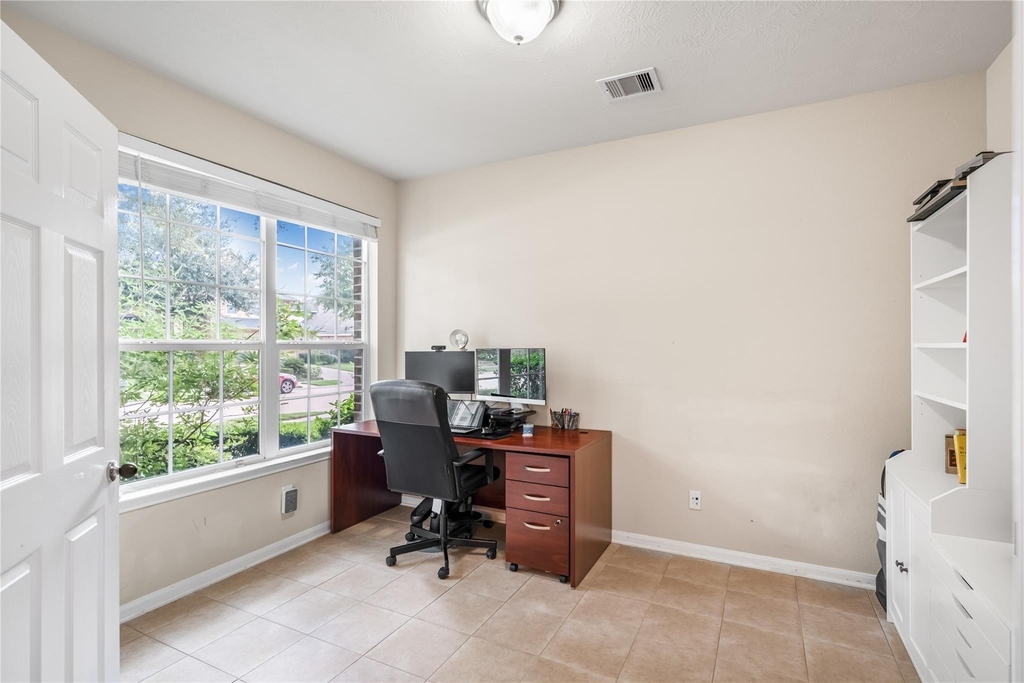 6819 Lavington Way - Photo 5