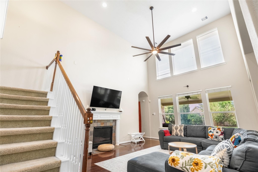 6819 Lavington Way - Photo 25
