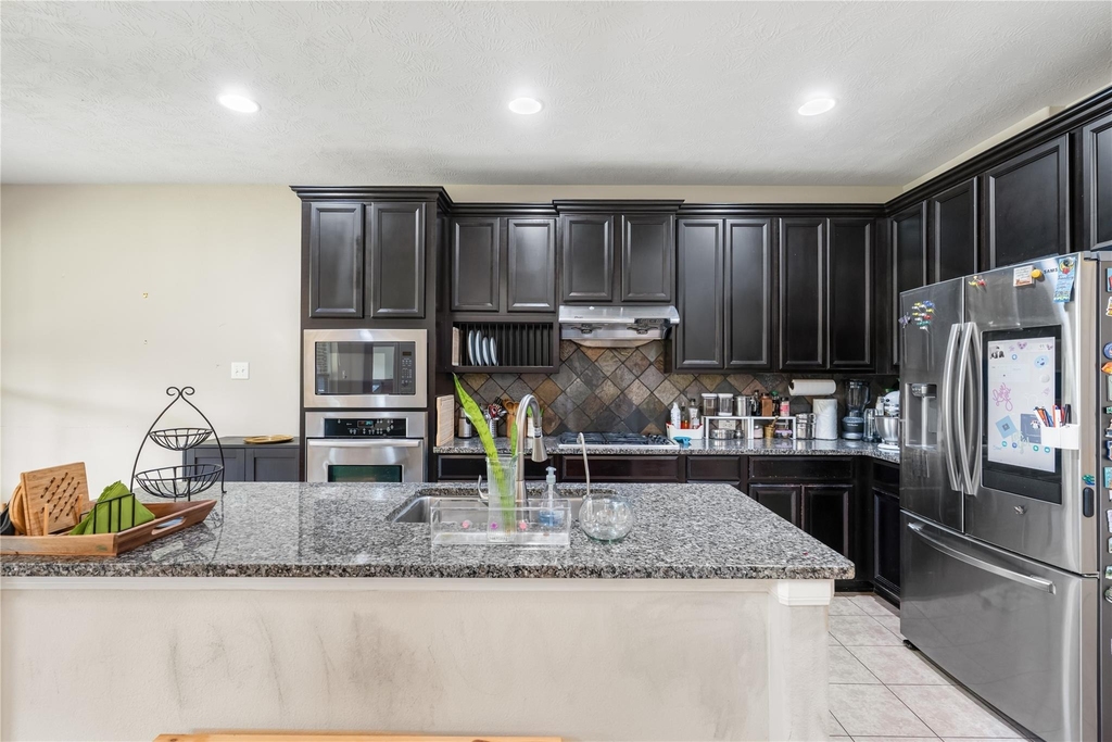 6819 Lavington Way - Photo 17