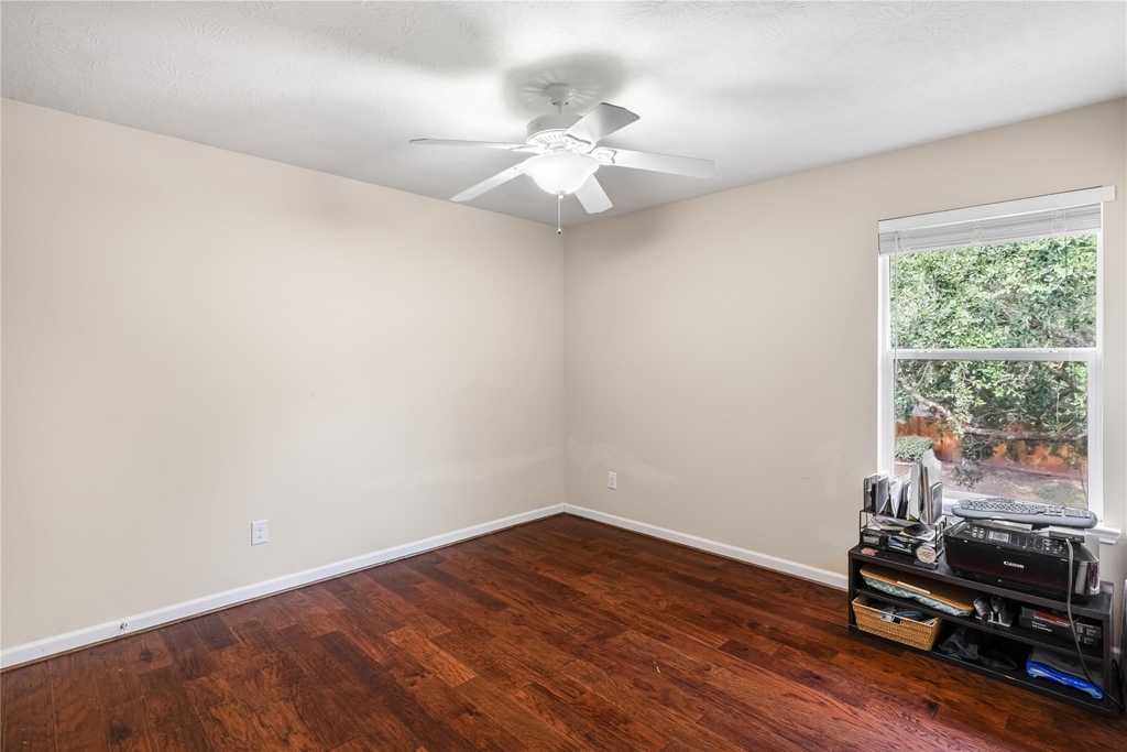 6819 Lavington Way - Photo 11