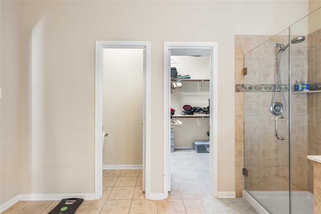 6819 Lavington Way - Photo 20