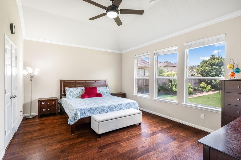 6819 Lavington Way - Photo 12