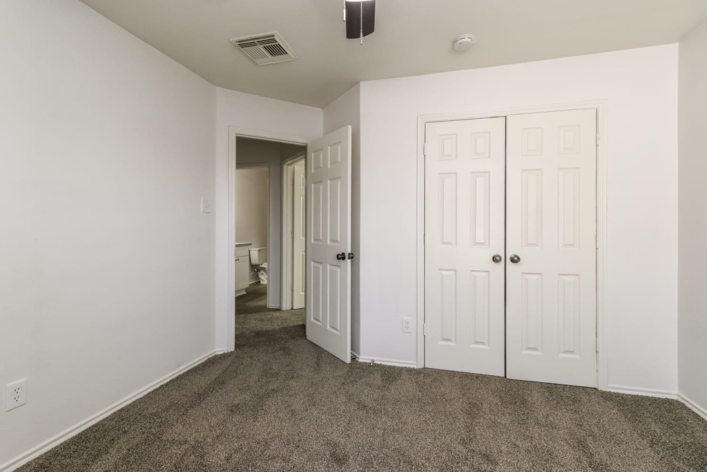 20735 Desert Shadows Lane - Photo 8