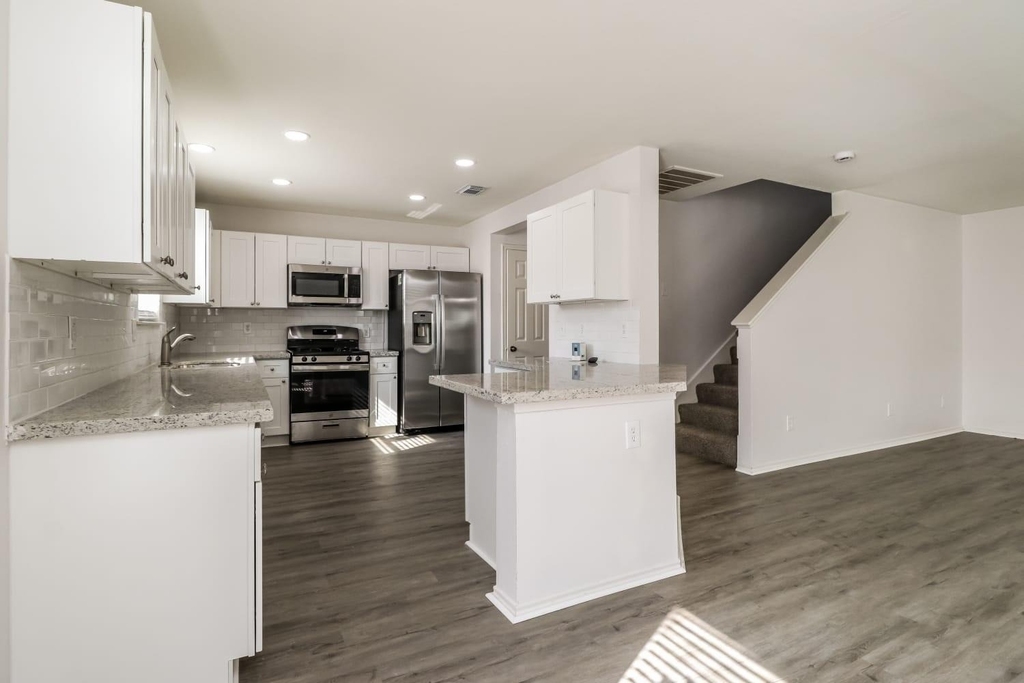 20735 Desert Shadows Lane - Photo 4
