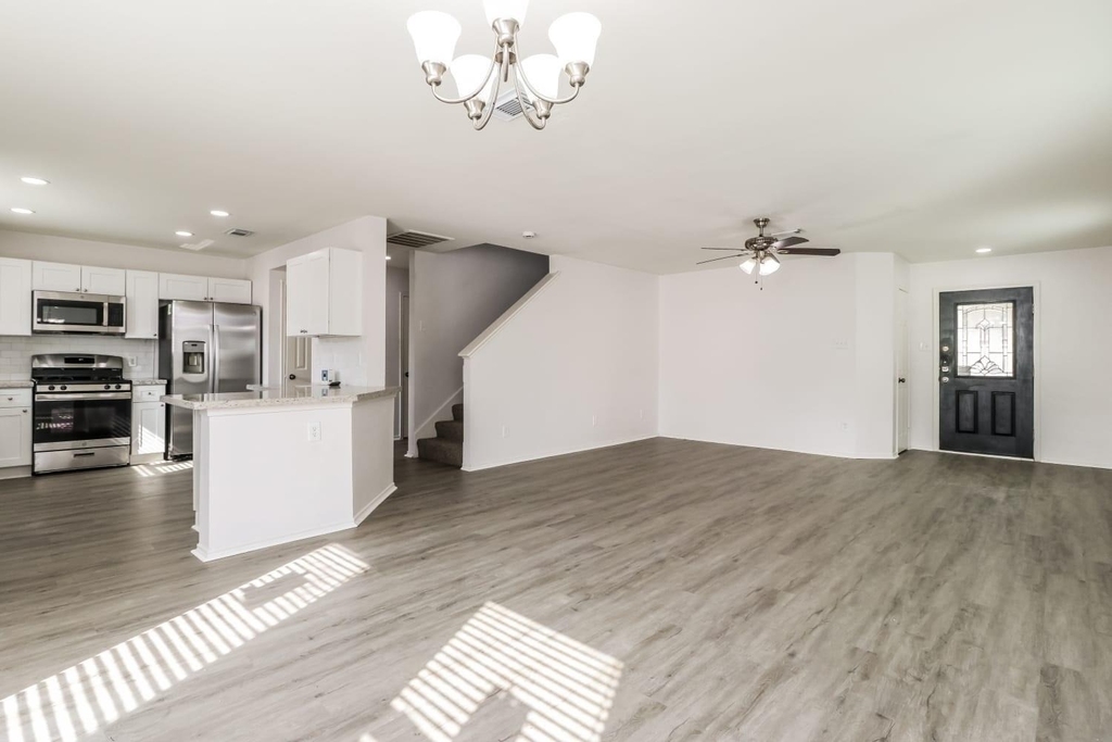 20735 Desert Shadows Lane - Photo 3