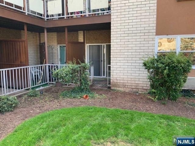 1111 River - Photo 16