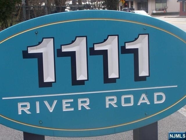 1111 River - Photo 1