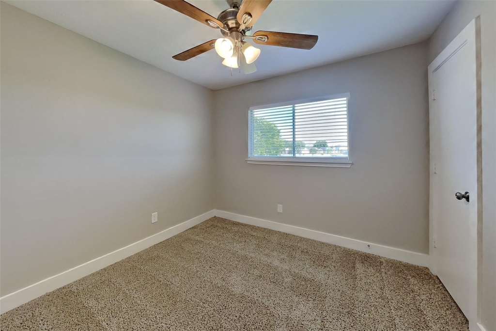 5150 Summit Lodge Drive - Photo 10