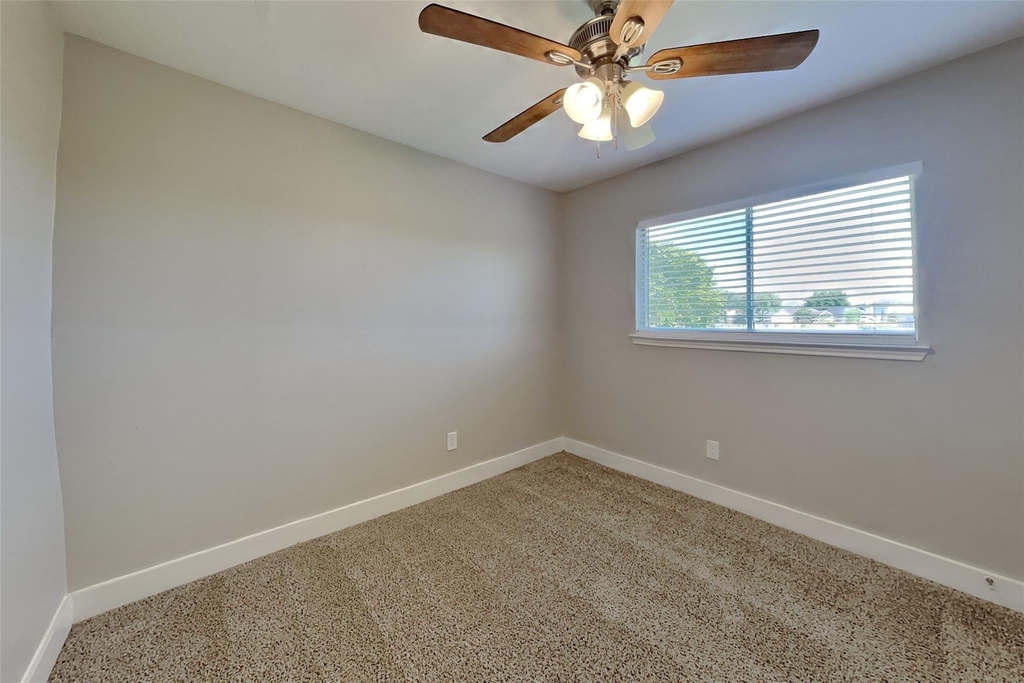 5150 Summit Lodge Drive - Photo 11