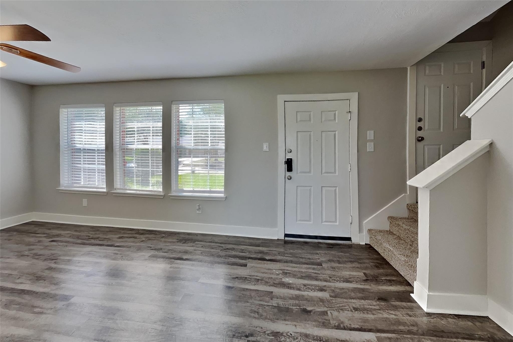 5150 Summit Lodge Drive - Photo 3