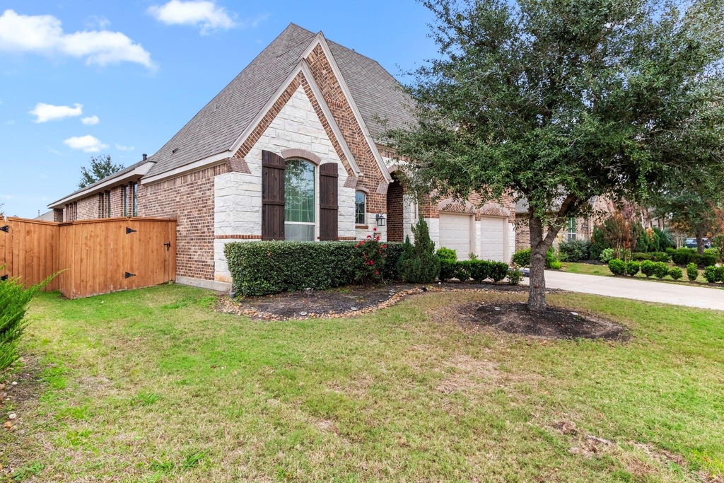 18230 Newmachar Way - Photo 2