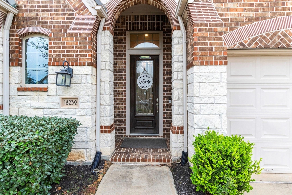 18230 Newmachar Way - Photo 3