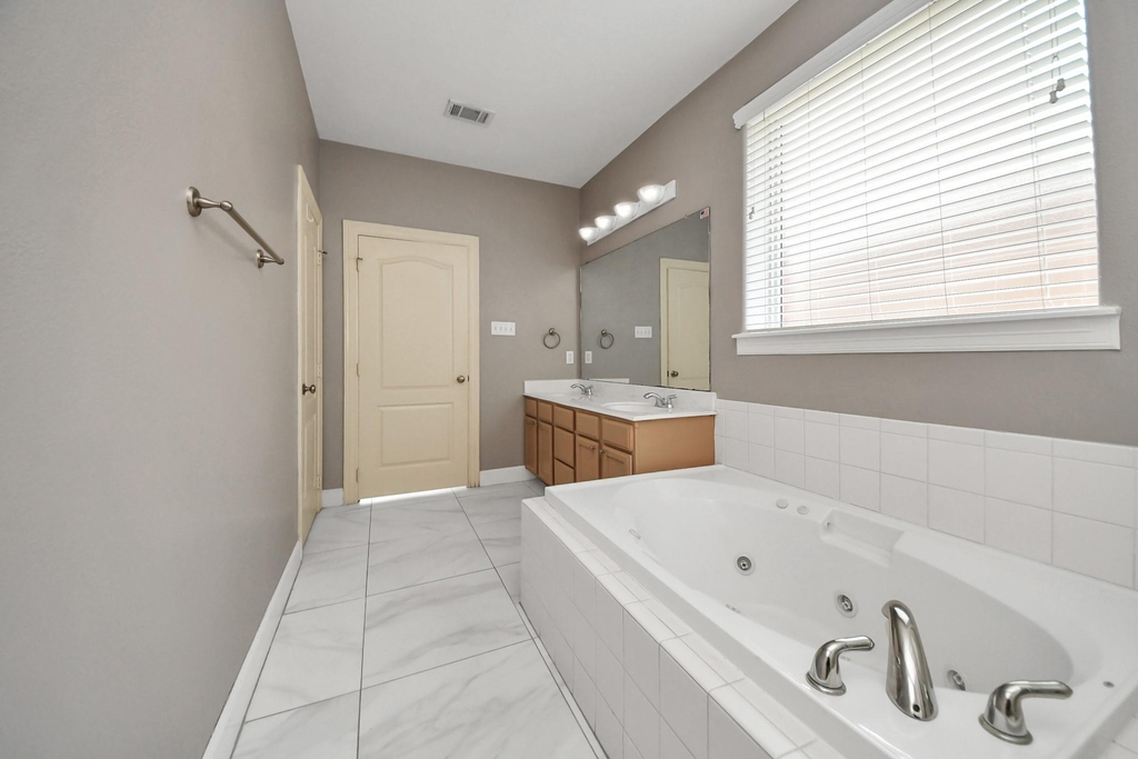 4610 Plum Forest Road - Photo 13
