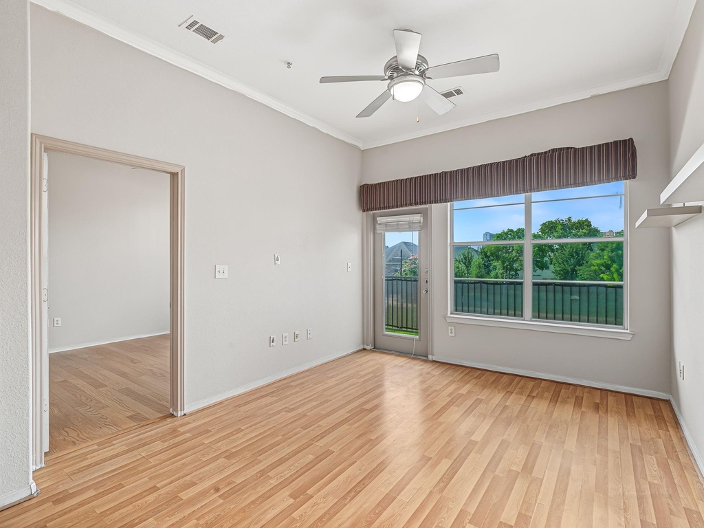 1441 East Street - Photo 6