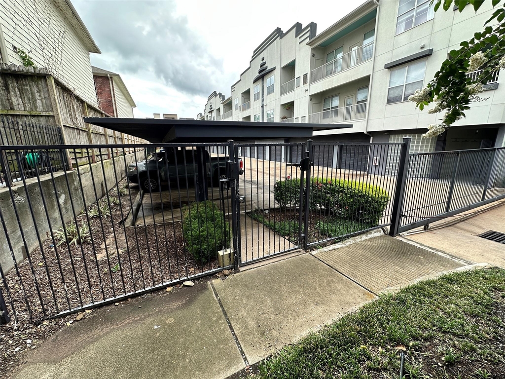 1441 East Street - Photo 29